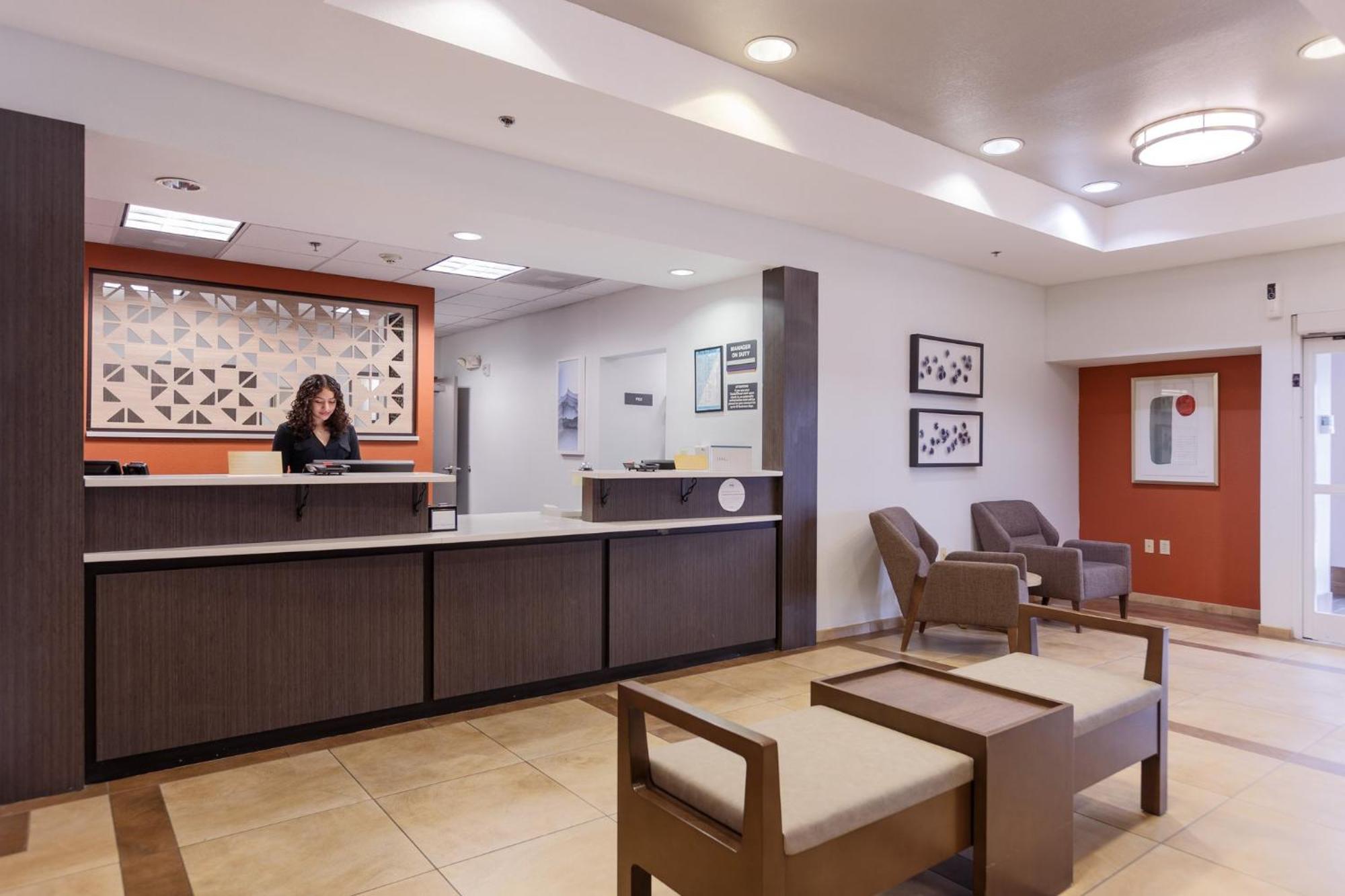 Candlewood Suites San Marcos By Ihg Exterior photo