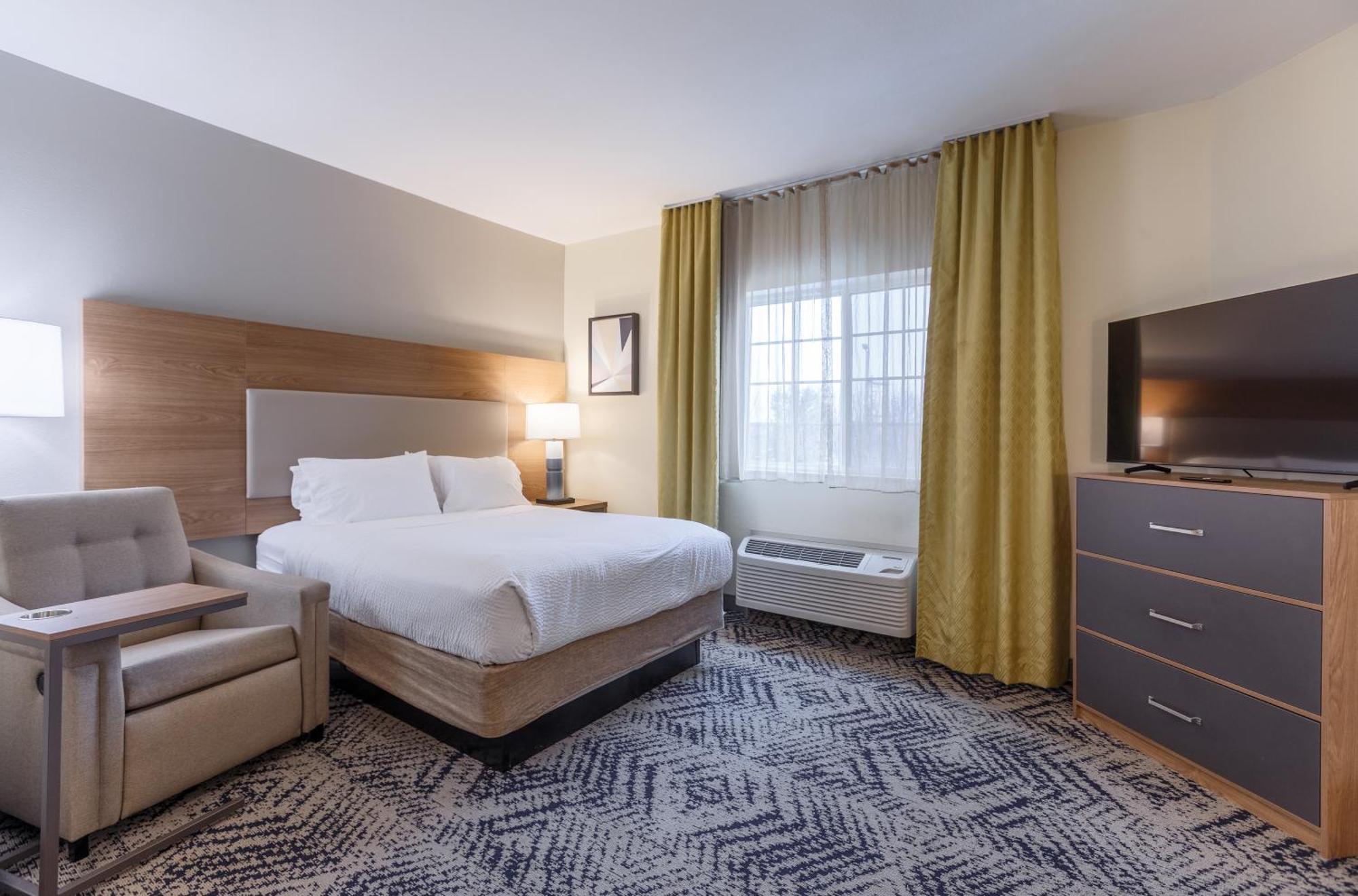 Candlewood Suites San Marcos By Ihg Exterior photo
