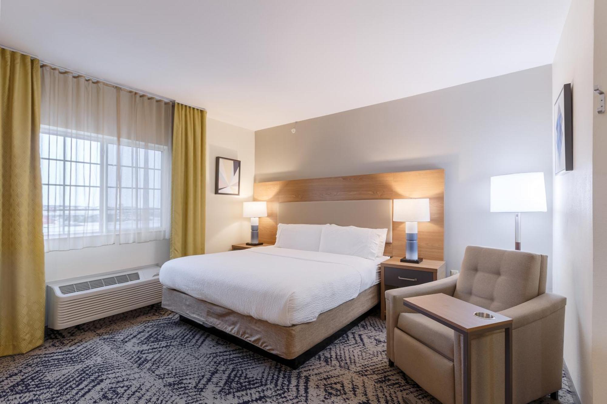 Candlewood Suites San Marcos By Ihg Exterior photo