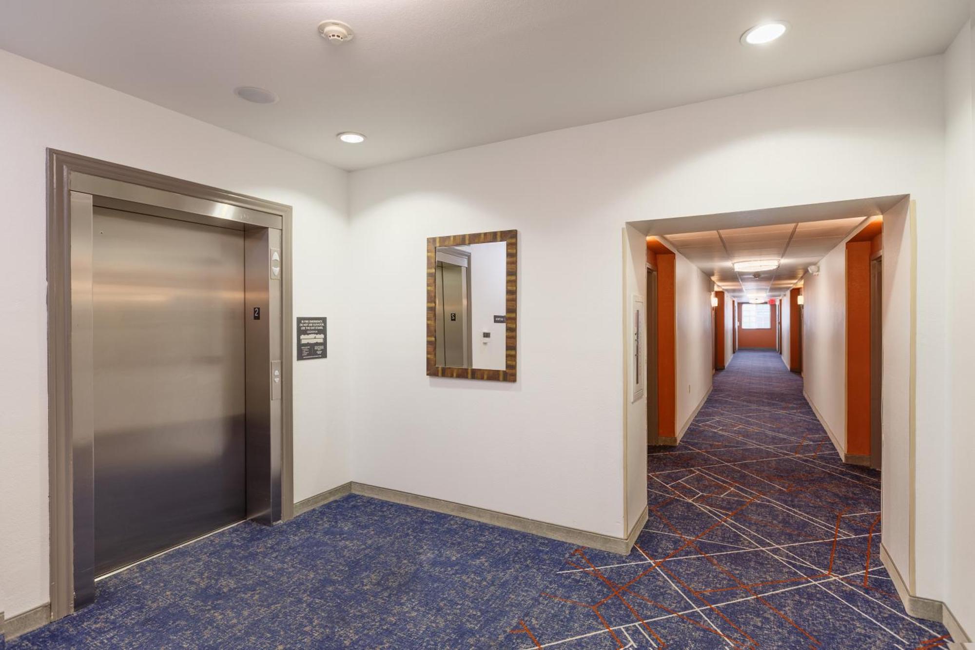 Candlewood Suites San Marcos By Ihg Exterior photo